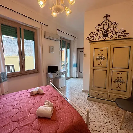 Regina Margherita Stanza Matrimoniale Con Bagno Privato 라마달레나