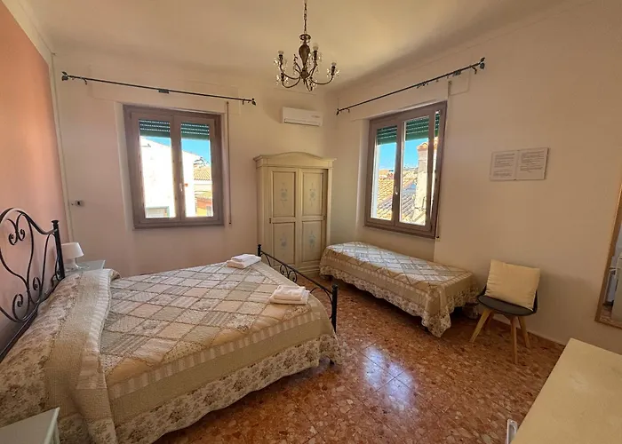 Regina Margherita Stanza Matrimoniale Con Bagno Privato La Maddalena (Sassari)